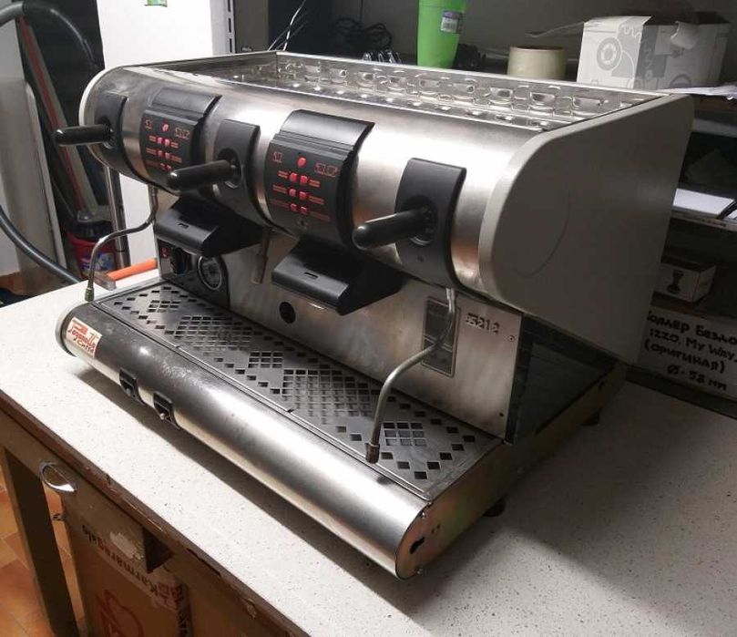 Кофемашина La Spaziale 3000 - 2 гр (б/у)