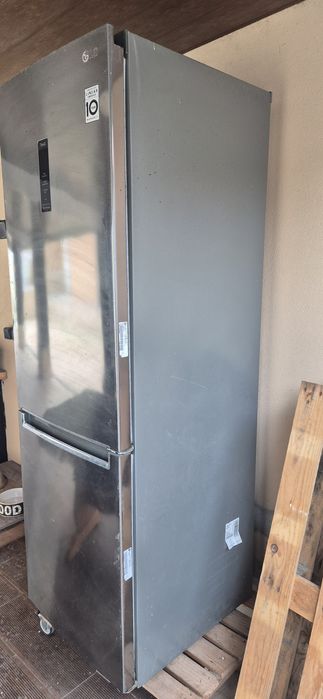 Frigorífico combinado LG GBB61PZFFN (No Frost - 186 cm - 341 L - Inox)