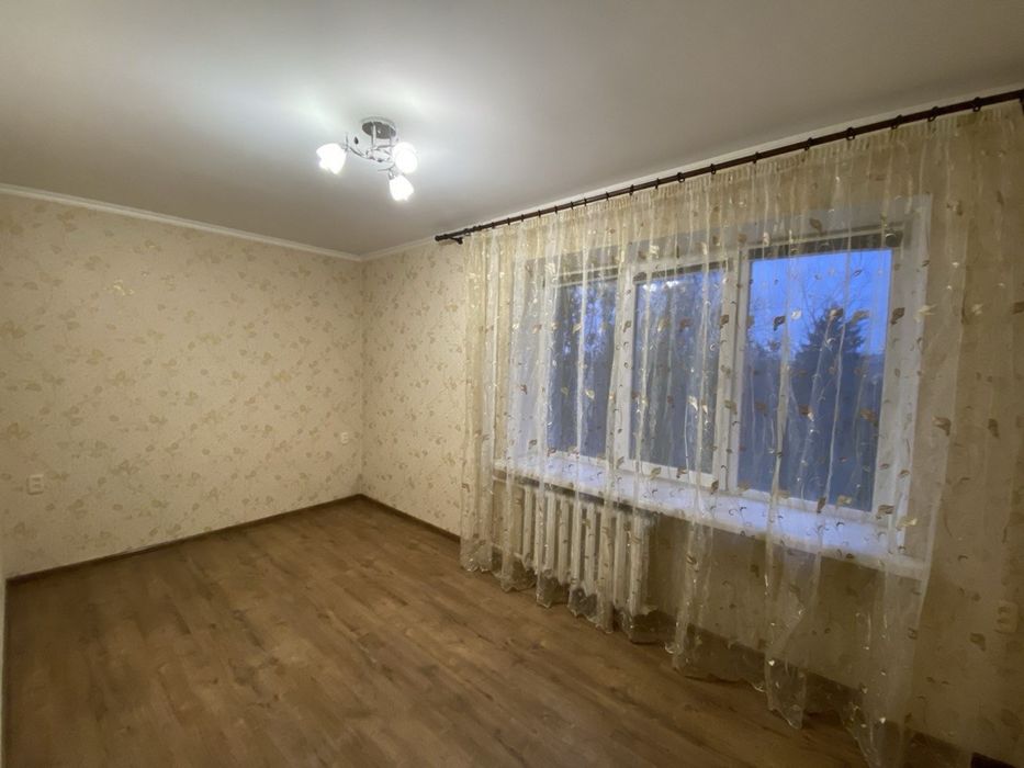 Продаж 2-кімнатної квартири по вул. Театральна