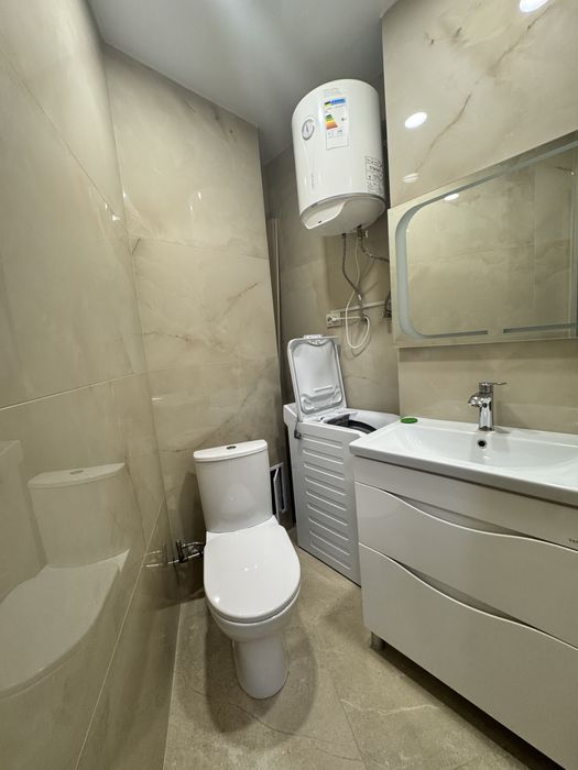 Здам подобово 2 кімнатну квартиру в центрі міста  сучасний ремонт