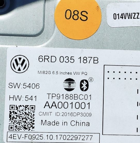 RCD330 Plus з CarPlay і AndroidAuto