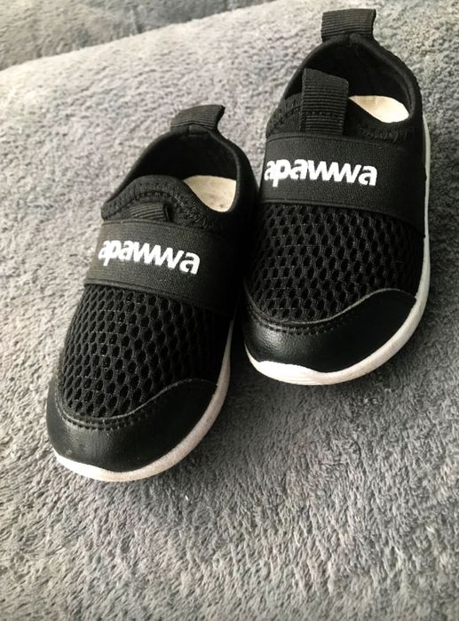 Дитяче взуття розмір 19 дуже легенькі