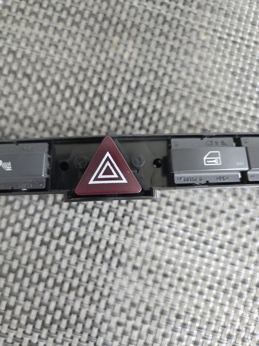 Régua 4 botões Opel Astra H