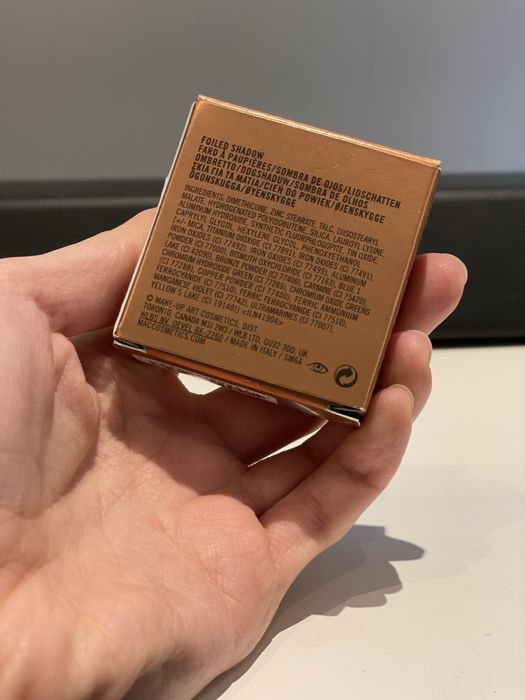 Cień do powiek MAC ładny blyszczacy trwaly