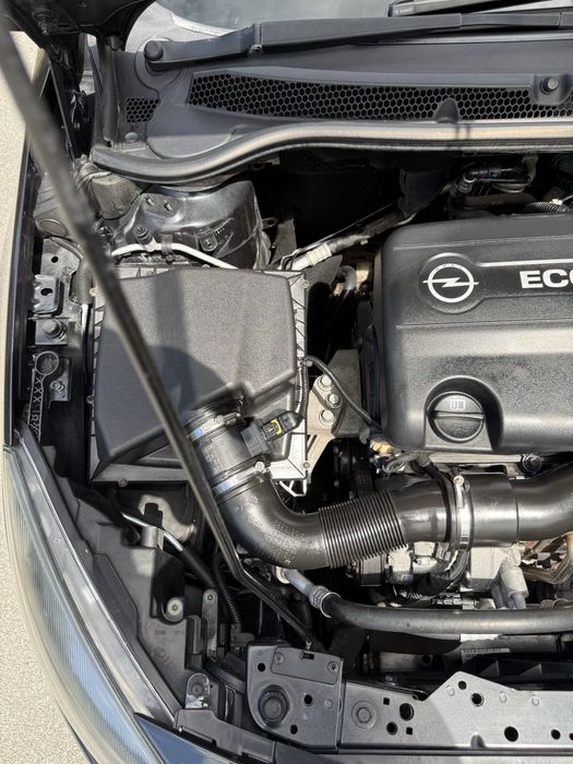 Продам/Обмін Opel Astra J 2012 1.7 дизель