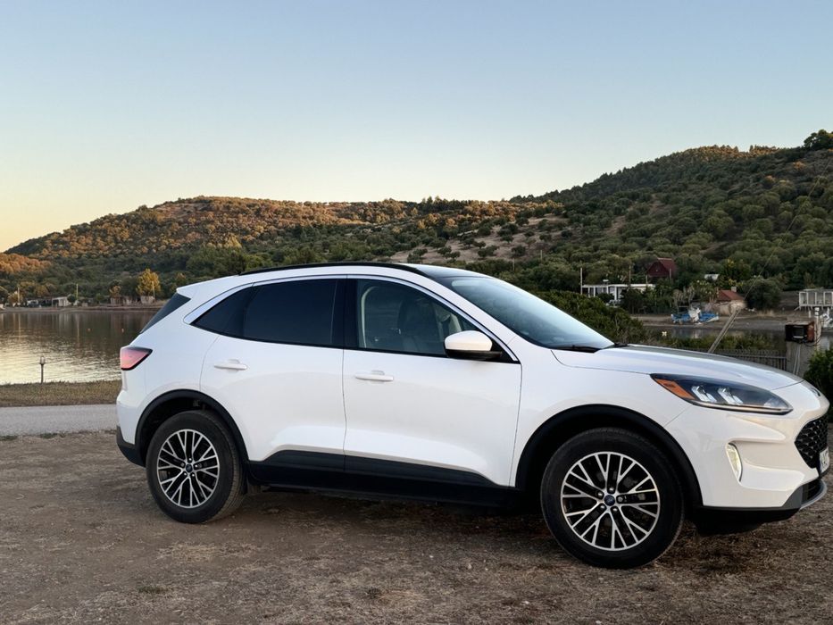 Ford Escape плагін гібрид