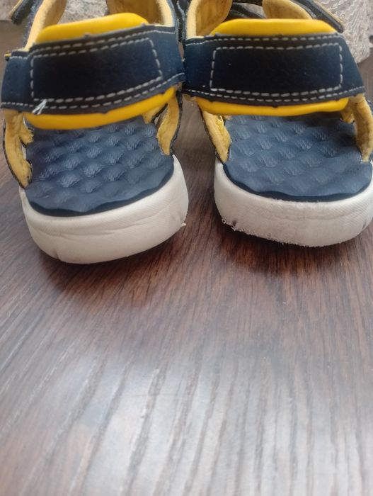 Босоніжки Timberland,в гарному стані
