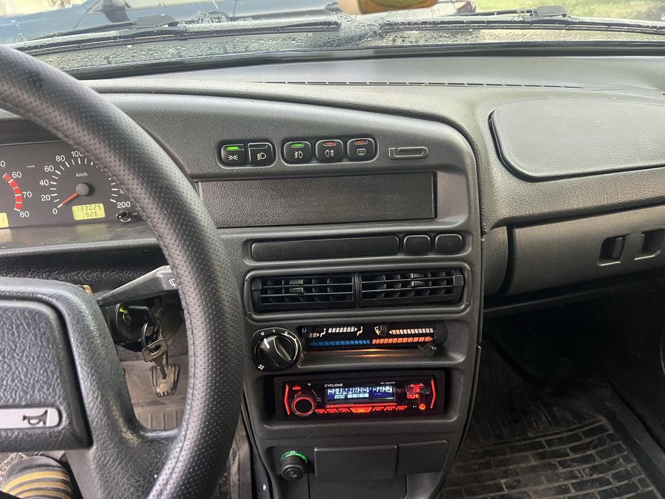 Продам ваз 2115 2001 год