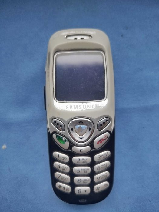 Телефон Samsung .