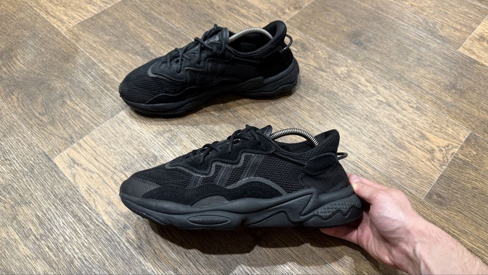 Кроссовки Adidas Ozweego, размер 43