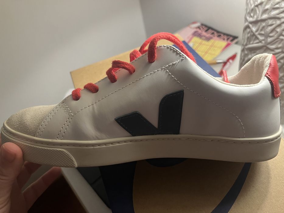 Sapatilhas Veja em excelente estado