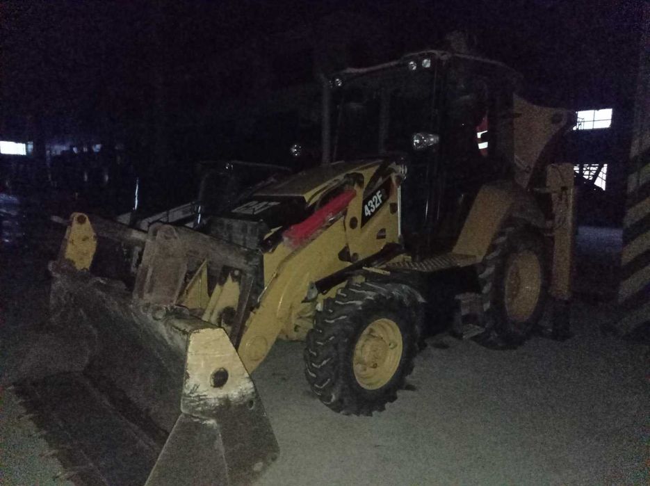 Экскаватор погрузчик ексковатор навантажувач Caterpillar Cat 432F2