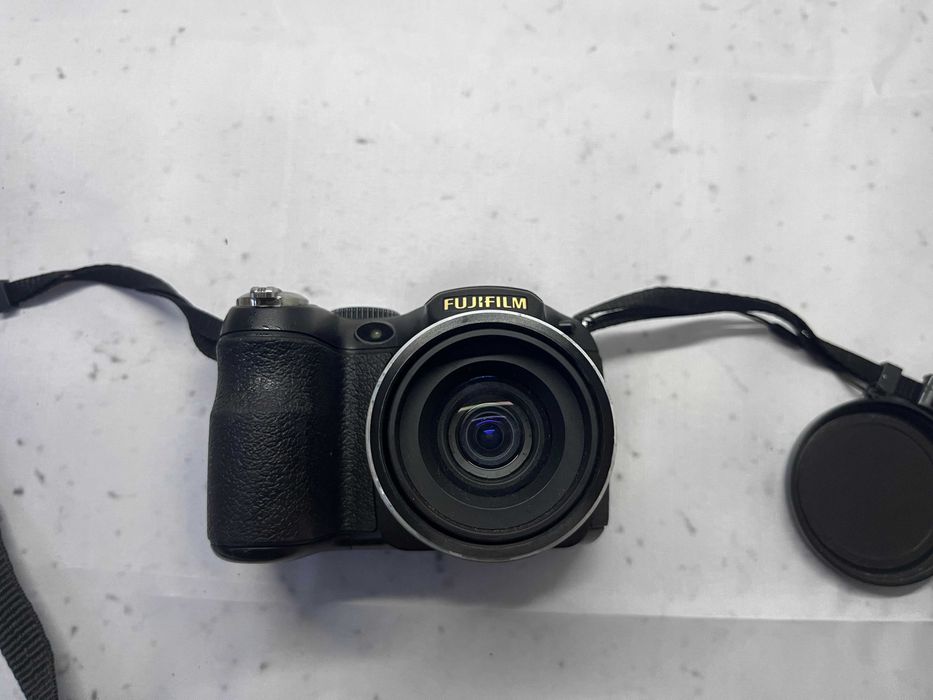 Фотоаппарат Fujifilm FinePix S2800, 18x Zoom, Canon полный комплект Sony цифровой CCD камера