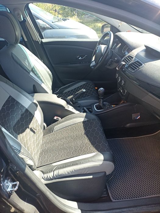 Рено Меган 3 універсал 11 року  дизель