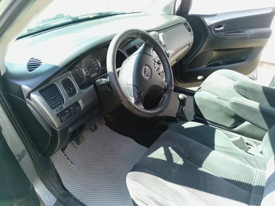 Продам Мазда мпв