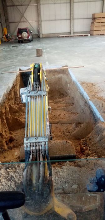 Usługi Minikoparka/Roboty Ziemne/Załadunek i Rozładunek Materiałów