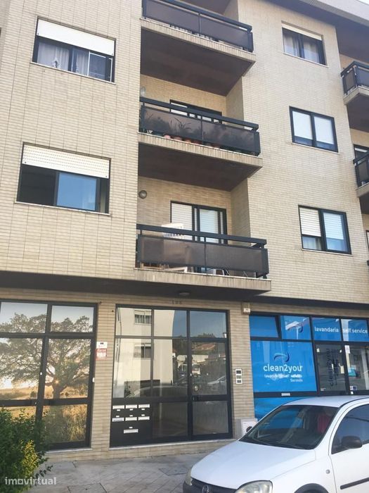 Lugar de Garagem - Rua do Palacete - Serzedo