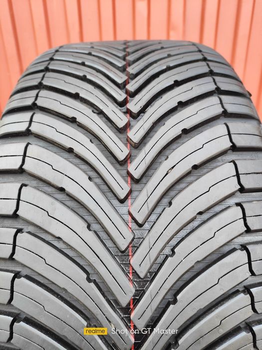 Bridgestone AllSeason 6 235/40/18