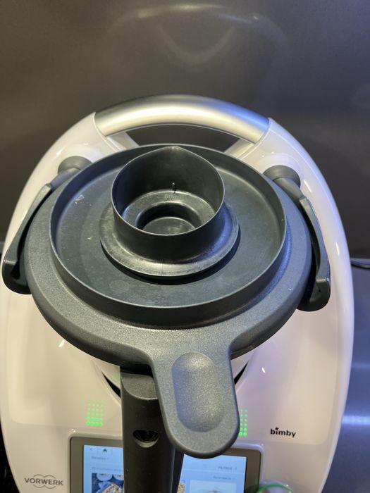 Bimby TM6 com pouco uso