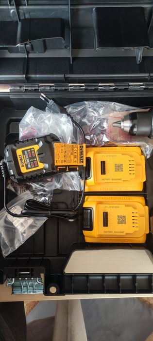 Дриль-шурупокрут DeWalt безщітковий ударний