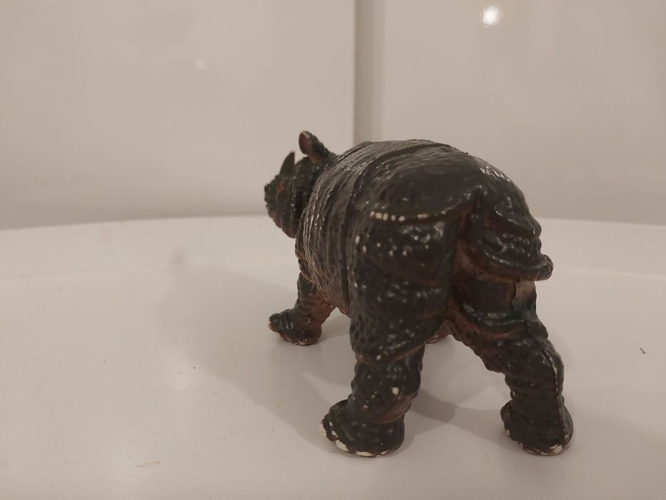 3 figurki prehistorycznych zwierząt