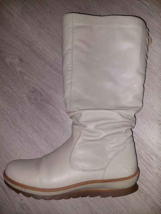 Чоботи жіночі шкіряні