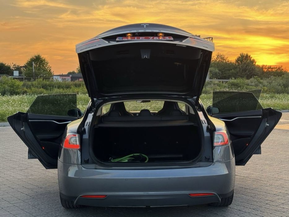 Tesla Model S 85 kWh