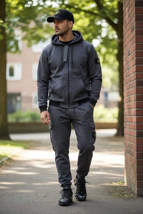 Спортивний чоловічий костюм (весна/літо)