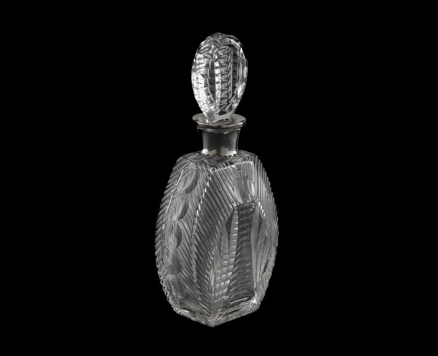 Garrafa em cristal e vidro