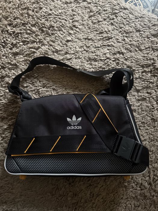 Сумка adidas . Нова