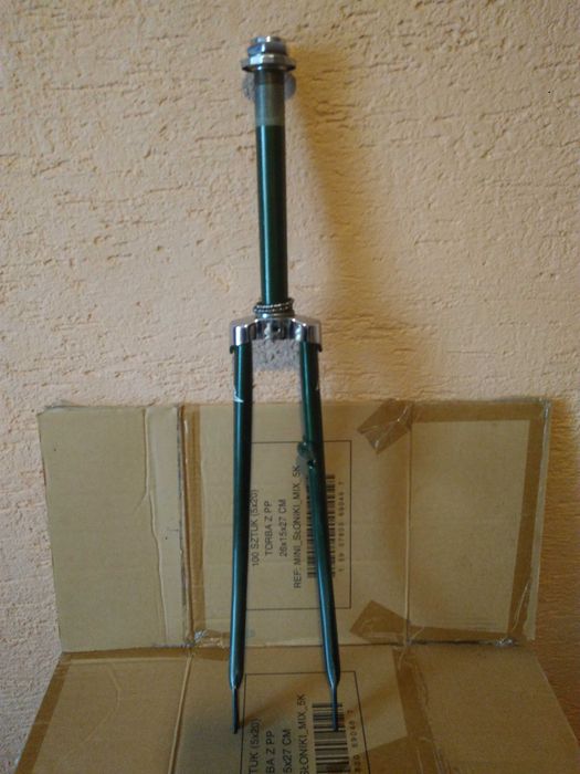 Markowy widelec Raleigh 1 cal, koło 28 cali, dynamo, nakrętki, łożyska