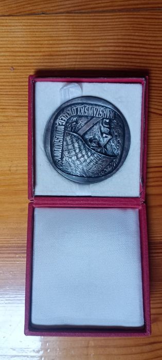 Medale stare i nowsze ładny stan