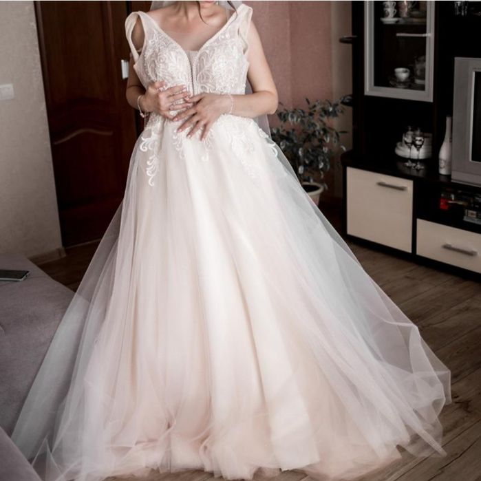 Весільна сукня, плаття 44