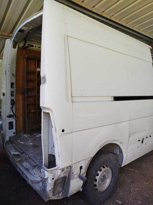 Painel lateral direito Renault Master III 2.3dci