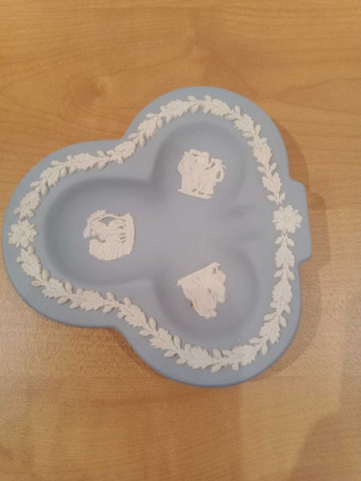 prato para bugigangas Wedgwood Jasperware azul