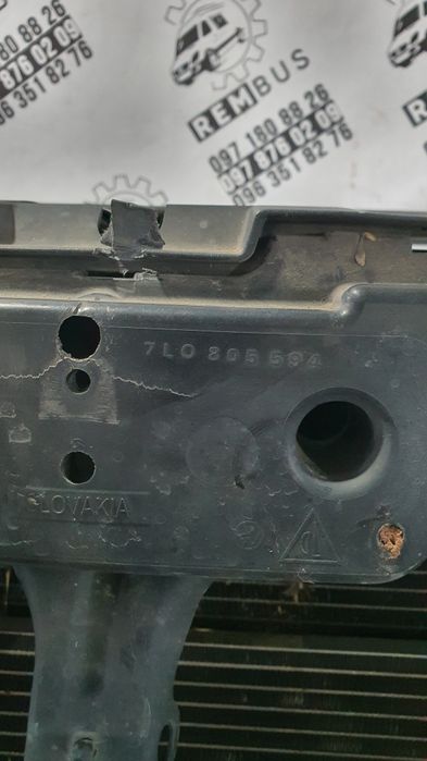 Телевізор, маска радіаторів Volkswagen Touareg, Porsche Cayenne таурег