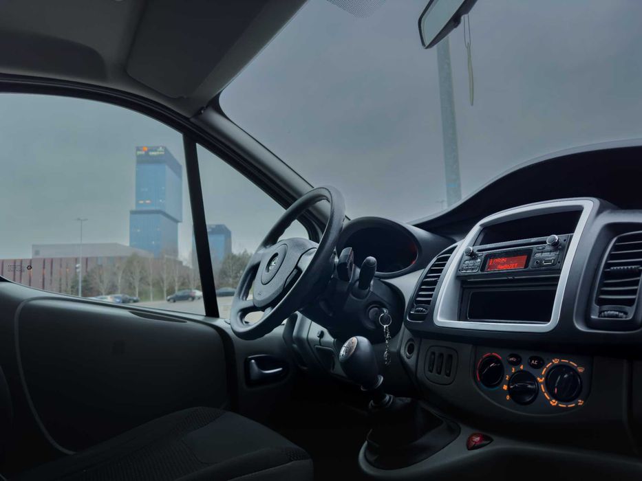 Wynajem busa 9 osobowego LONG