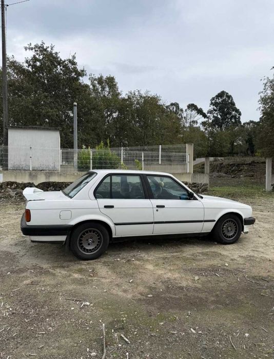 BMW 324 TD 2.4 Classico. 6 cilindros