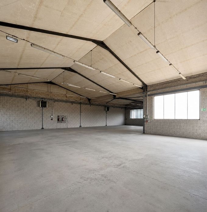 Hala magazynowa / usługowa / produkcyjna 190 m² – Mrągowo – od zaraz