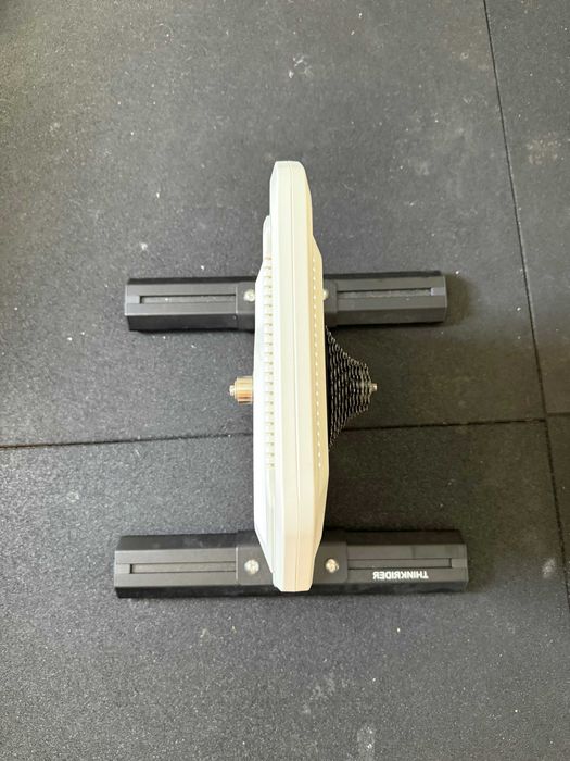 ThinkRider XX Pro – Smart Trainer Direct Drive 2000W | Excelente Estado | Zwift / MyWhoosh