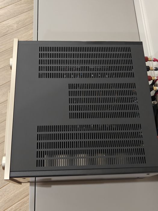 Accuphase E800 - wzmacniacz integra