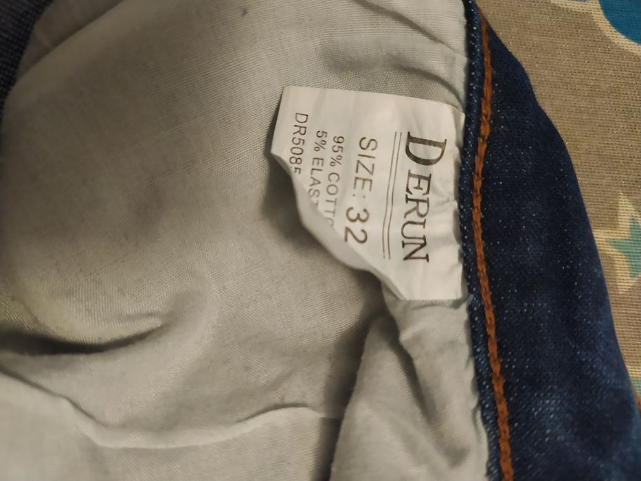 Джинсы женские, размер 32, синие, ремень в подарок