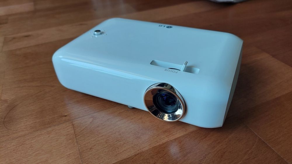 Projector LG Led Minibeam (NOVO) c/telecomando