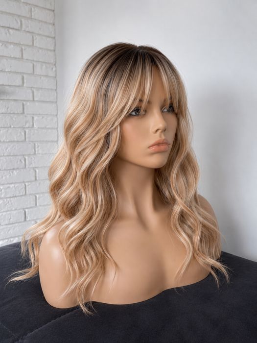 Wlosy peruka termoaktywna fale blond odcienie nowa piekna