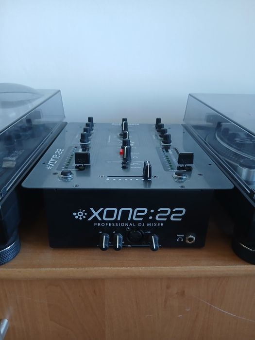 Allen&Heath XONE 22 mixer