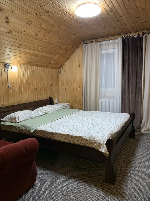 Село Микуличин .Затишний будинок.На довгострокову оренду вартість проживання  договірна