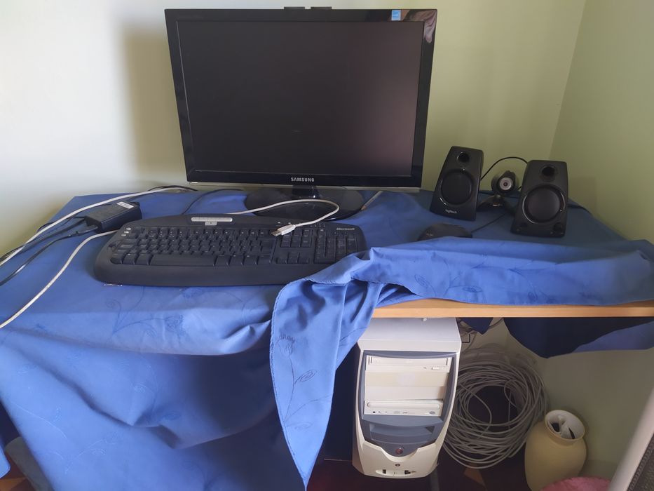 Vendo conjunto de computador