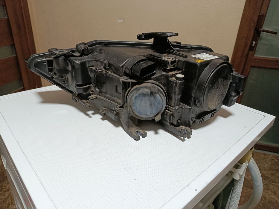 Фара ауді а4 в8 права