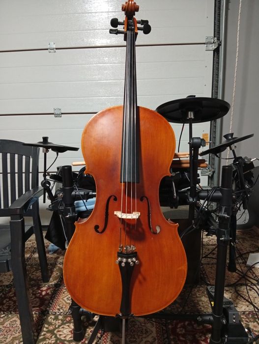 Віолончель 1/2 cello