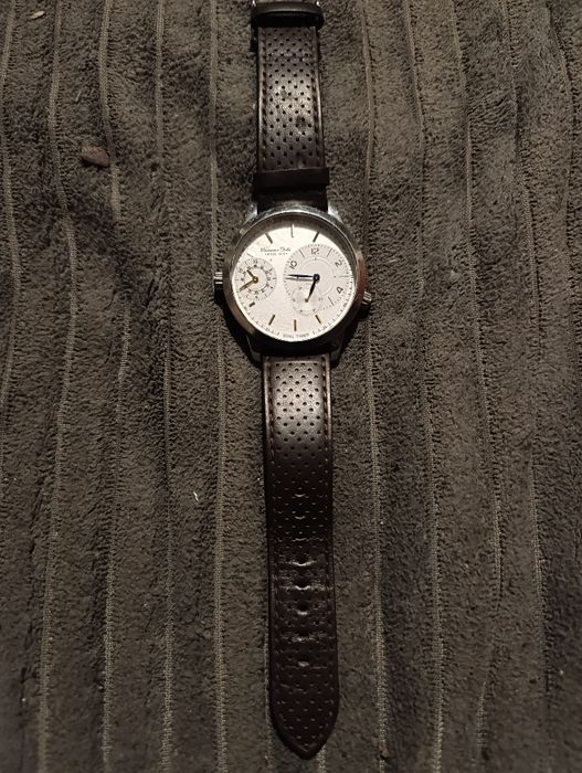 Продається наручний годинник Massimo Duti.